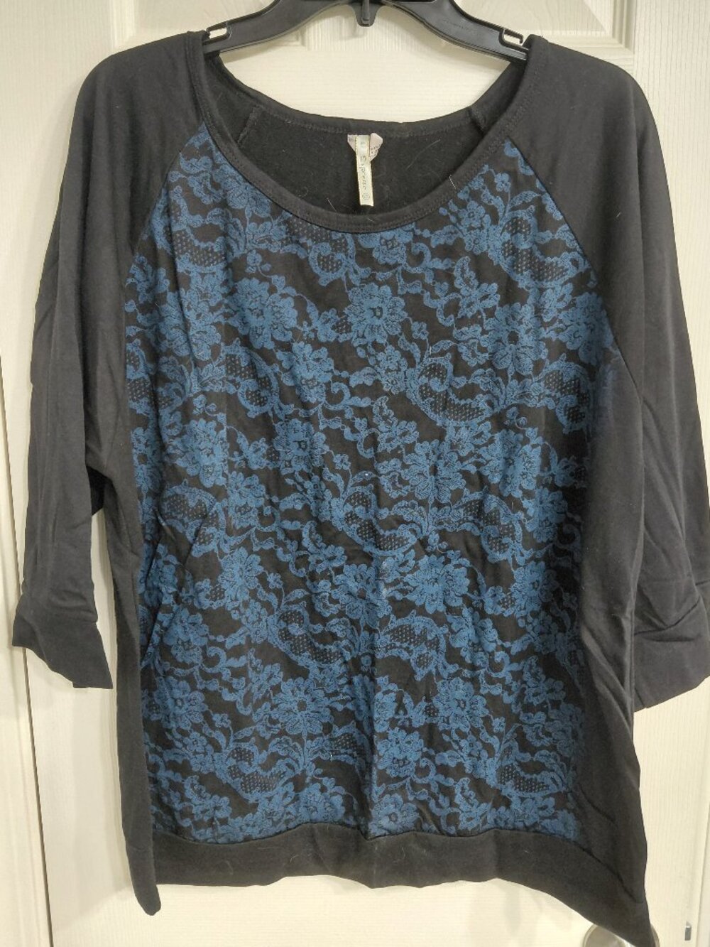 Black and Blue Lace Printed Sweater